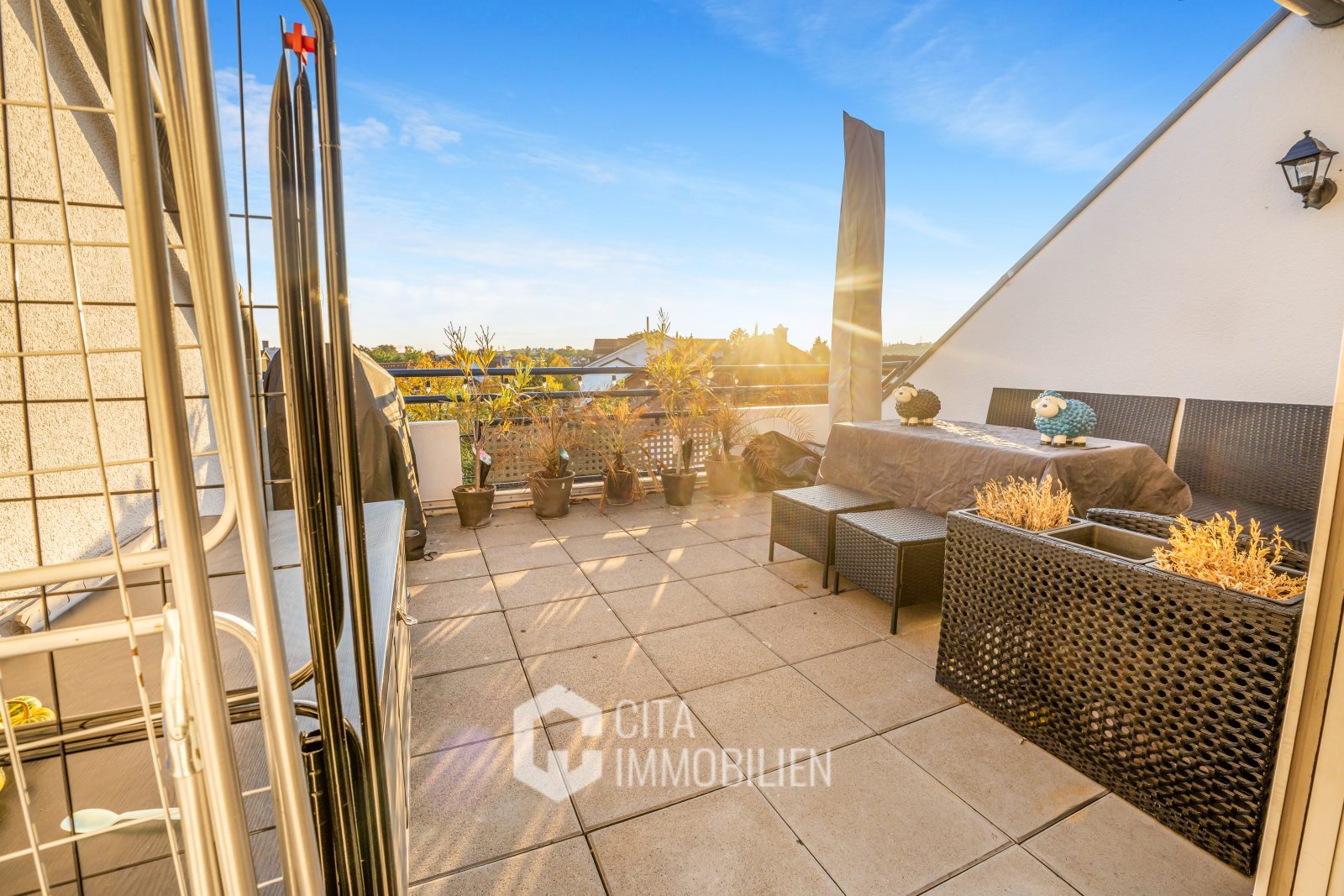 Moderne Maisonette: 3 Zimmer, Balkon & Stellplatz in Flörsheim am Main – Bild 8