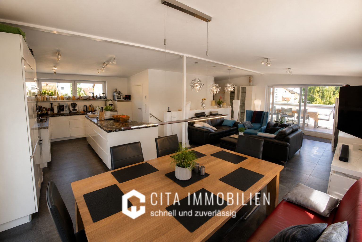 Exklusive 2,5 Zimmer Penthouse-Maisonette mit Dachterrasse & Stellplatz in Frankfurt-Preungesheim – Bild 2