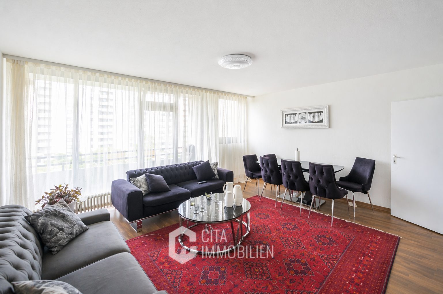 Helle, vermietete 3-Zimmer-Wohnung mit Balkon, TG-Stellplatz & Aufzug in Wiesbaden – Bild 3