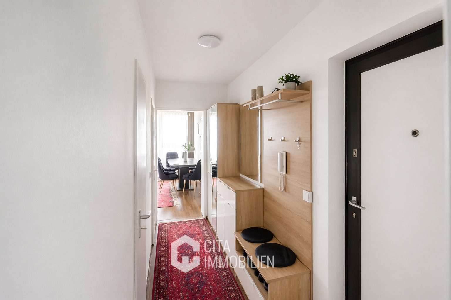 Helle, vermietete 3-Zimmer-Wohnung mit Balkon, TG-Stellplatz & Aufzug in Wiesbaden – Bild 5