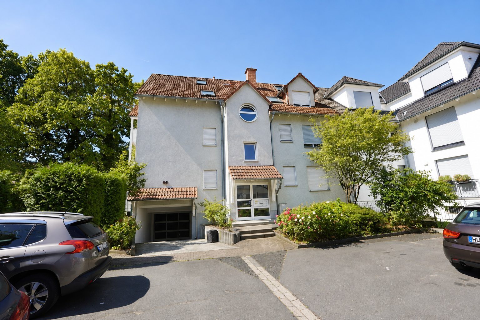 Vermietete 1,5-Zimmer-Maisonette mit Balkon, Einbauküche, Garage und Keller in Hanau – Bild 2