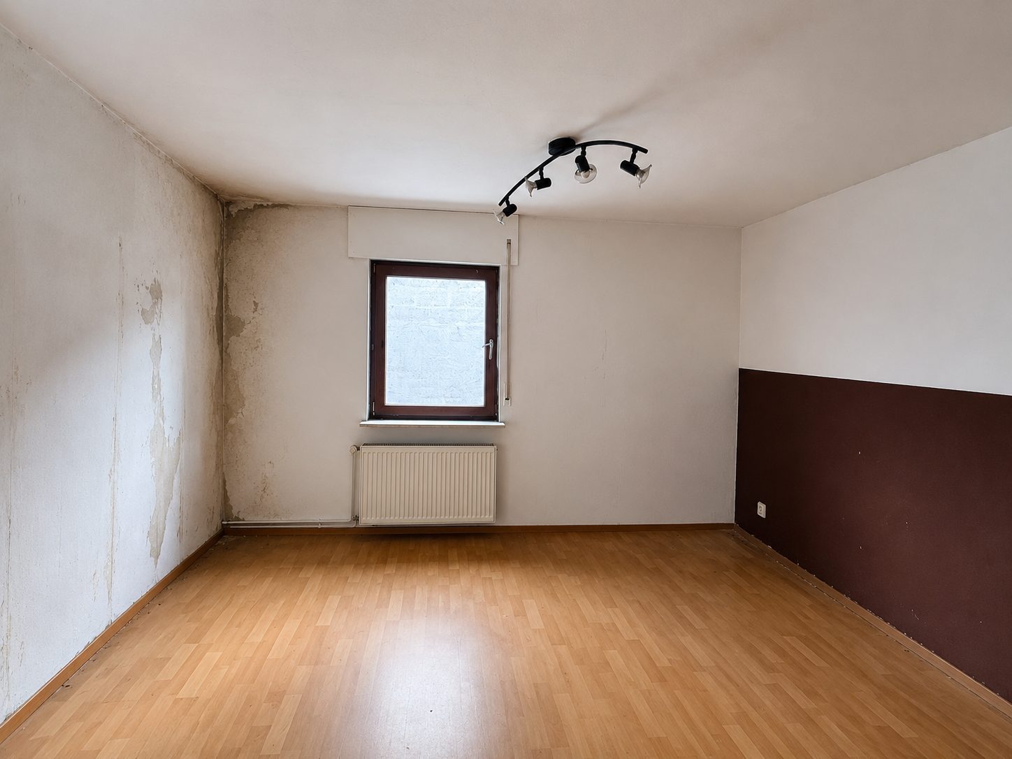 Leerstehendes Zweifamilienhaus mit großem Grundstück, Anbau & Garage in Rödermark – Bild 8