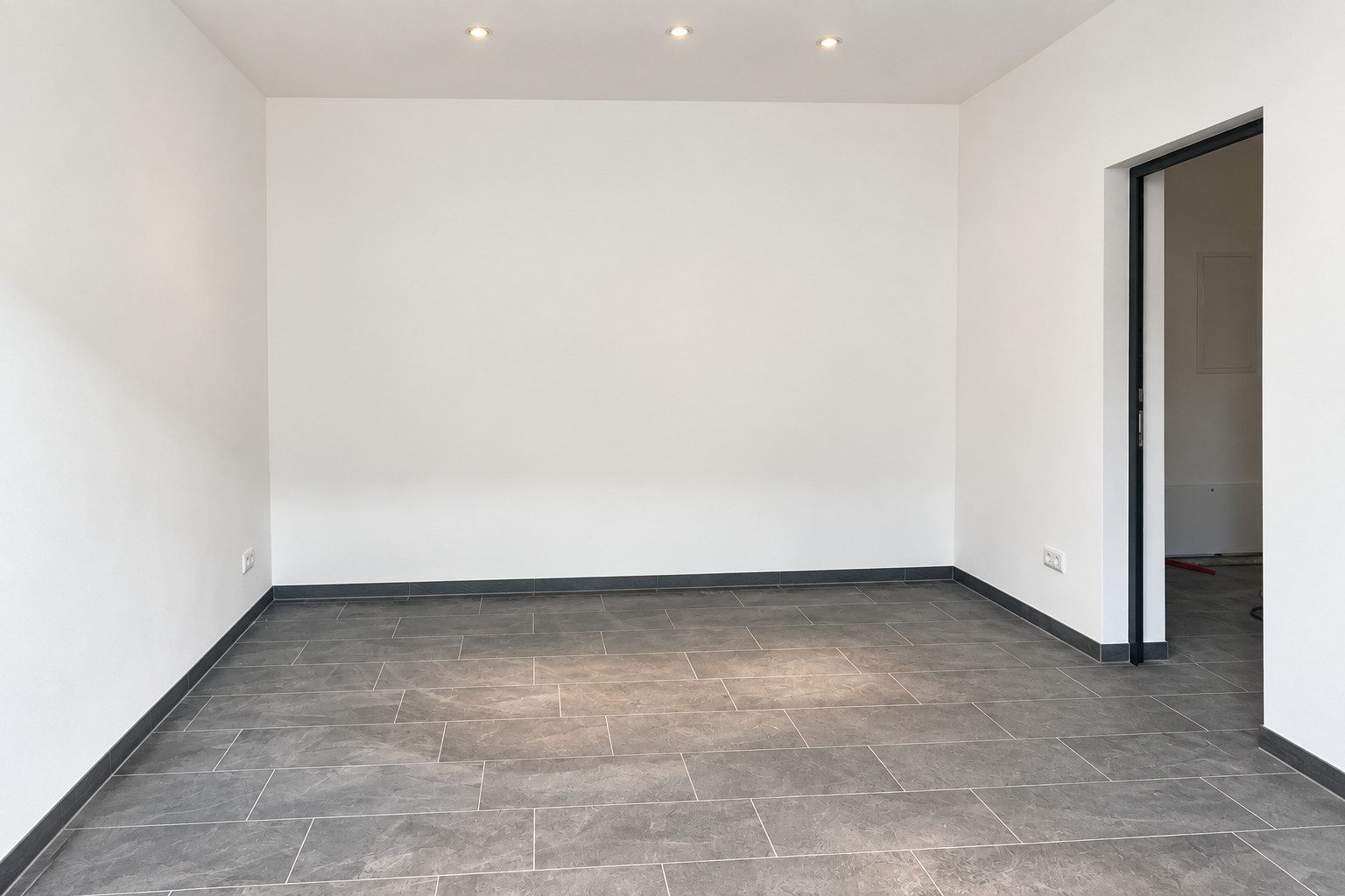 Wohnzimmer mit Kellerabgang