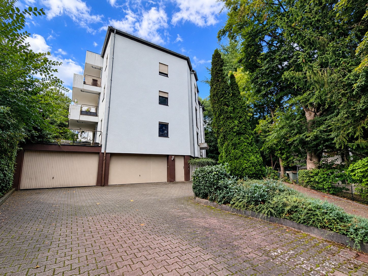 Außenansicht Wohngebäude